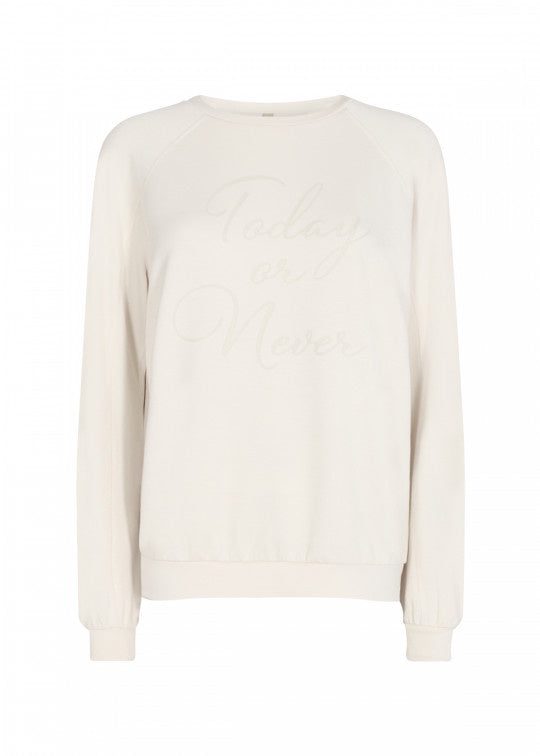 Banu Crew Neck Sweatshirt in Cream Sweatshirt Soyaconcept