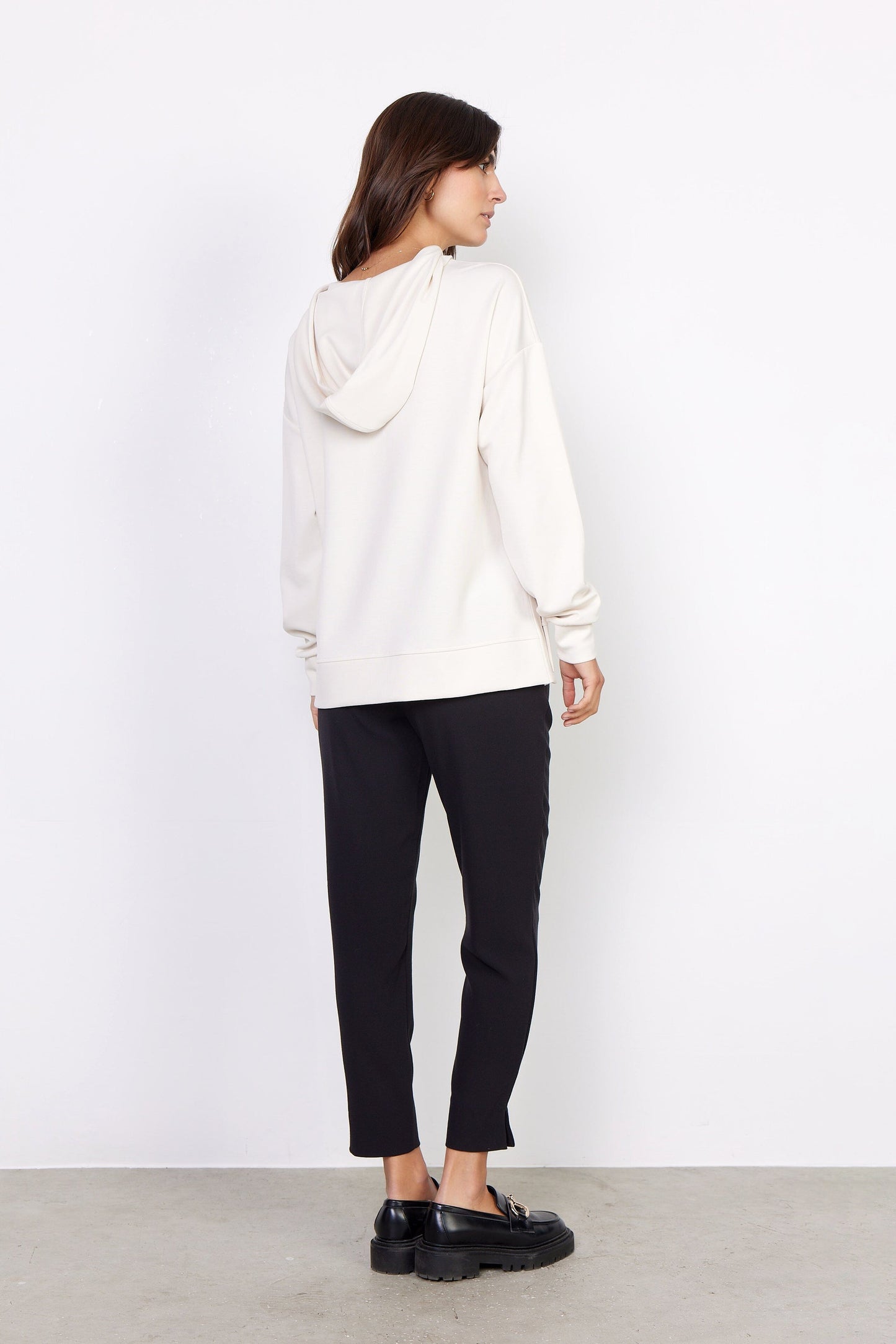 Banu Hoodie Sweatshirt in Cream Sweatshirt Soyaconcept
