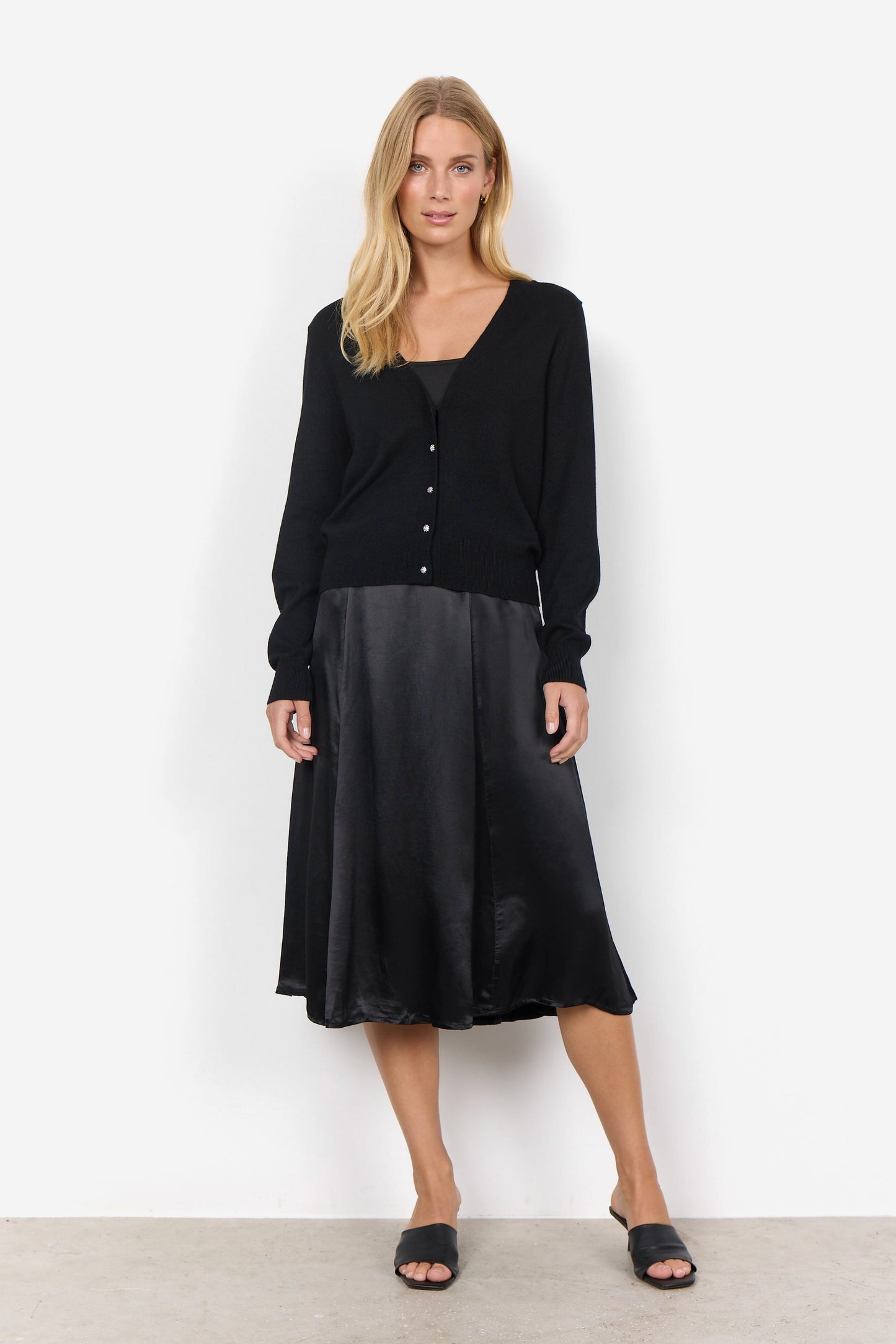 Black Dollie Cardigan Cardigan Soyaconcept