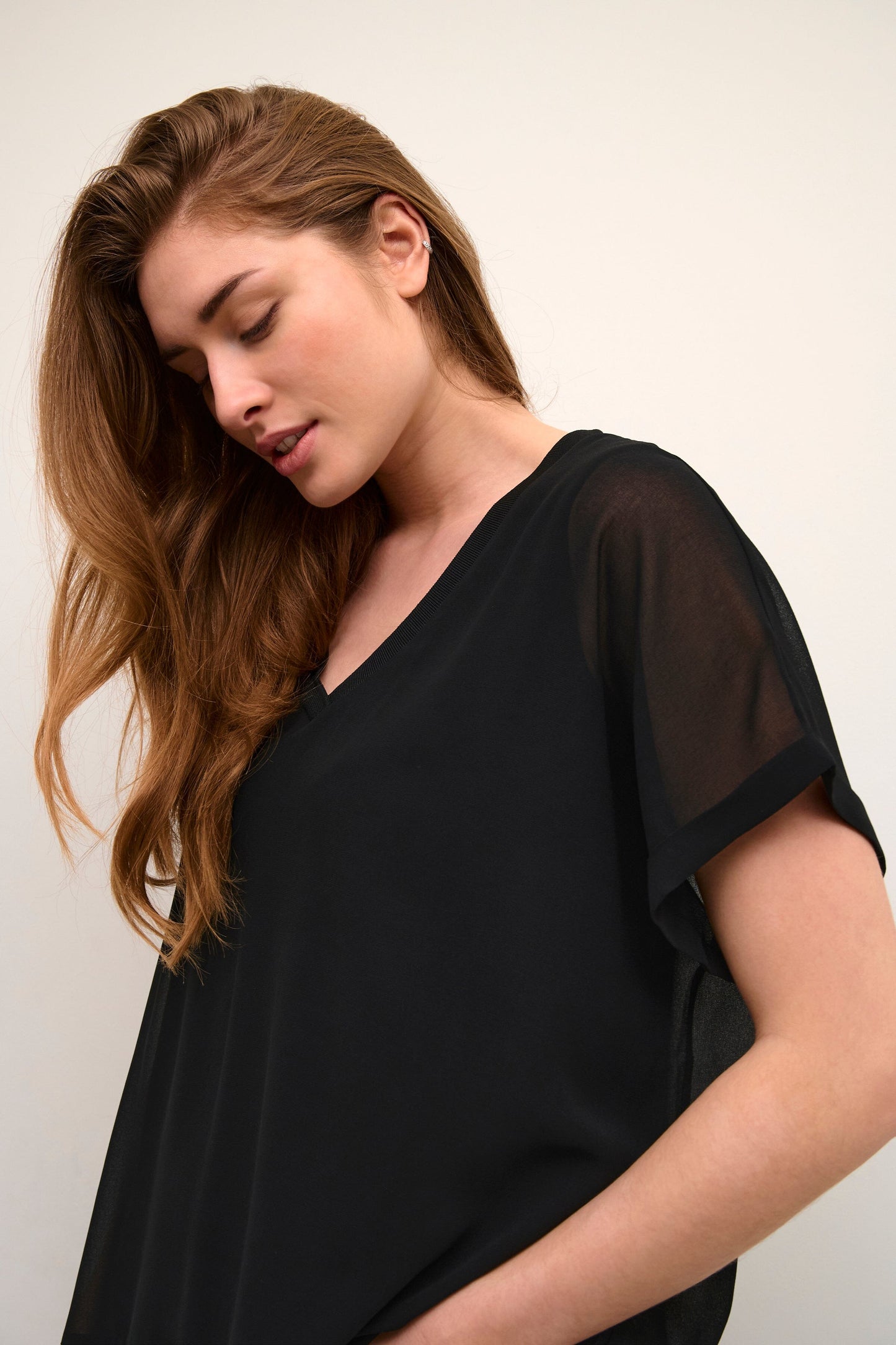 Cheila Chiffon Blouse in Black Blouse Culture