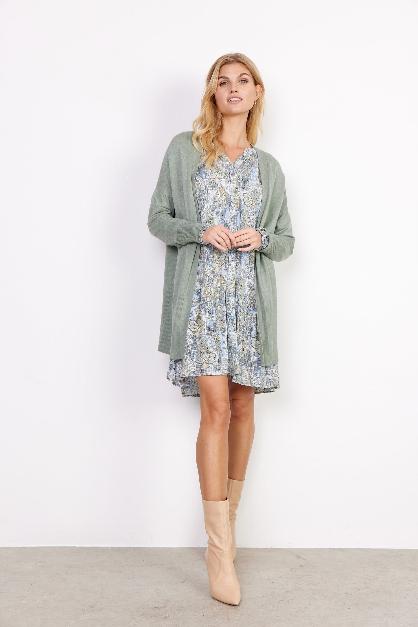 Dollie Cardigan in Moss Green Melange Cardigan Soyaconcept