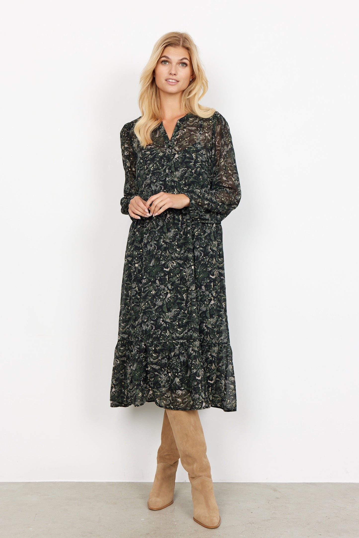 Hedda Long Sleeve Dress in Army Green Combi Dress Soyaconcept