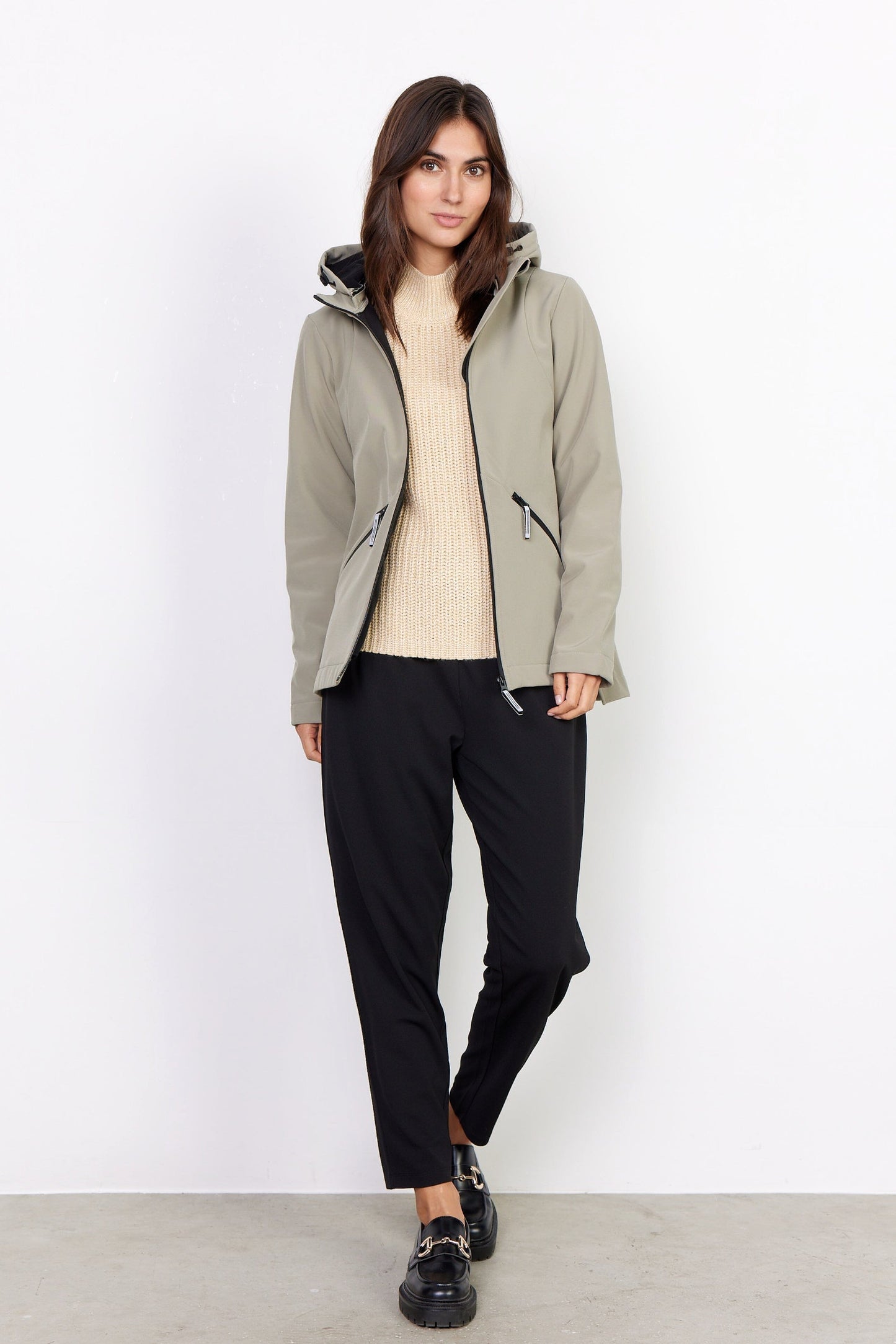 Julla Jacket with Pockets in Dusky Green Jacket Soyaconcept