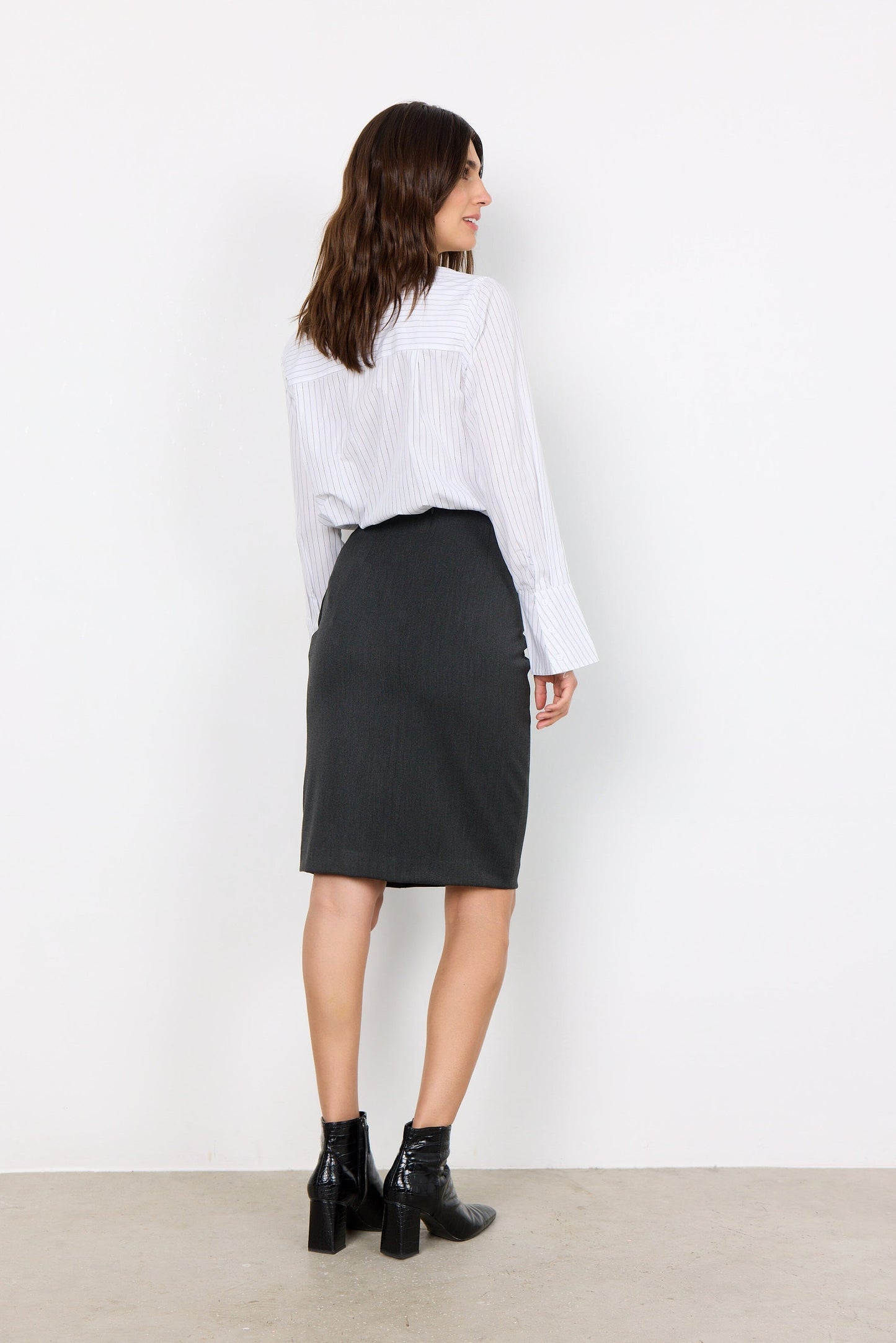 Vibika Shirt in White Combi Shirt Soyaconcept