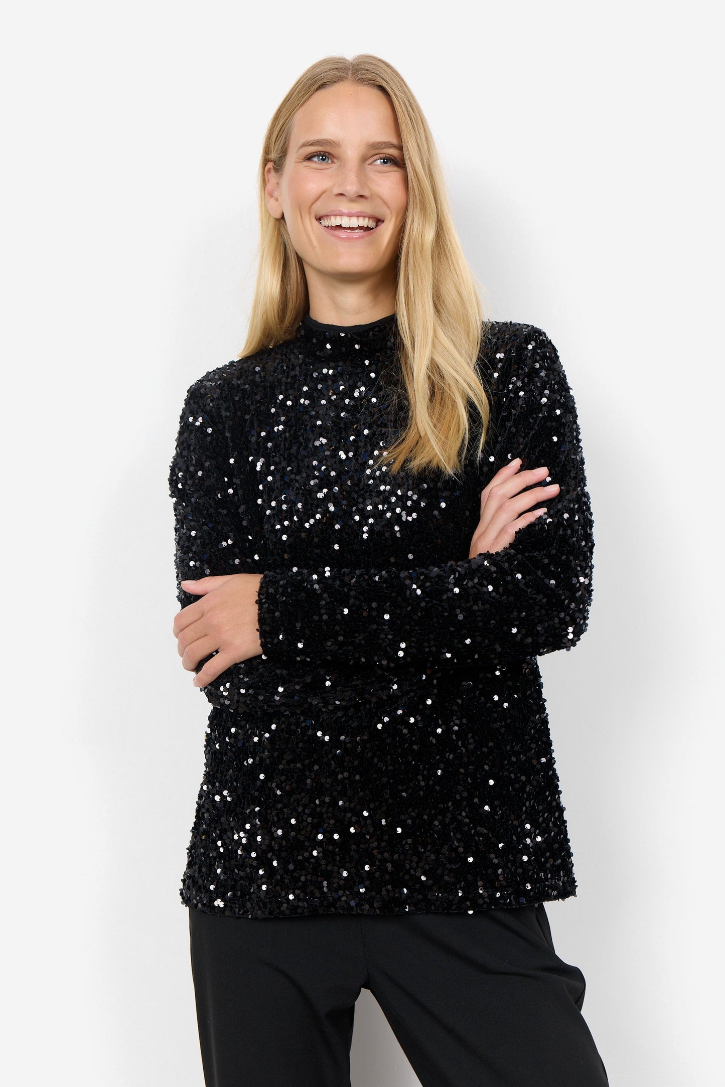 Vira Blouse in Black Blouse Soyaconcept