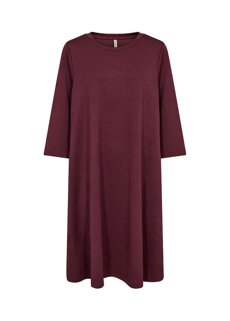 Banu Dress in Wine Dress Soyaconcept 