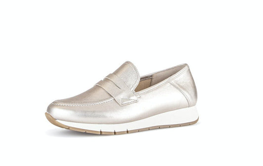Chunky Sole Loafer in Metallic Silver Footwear Gabor 