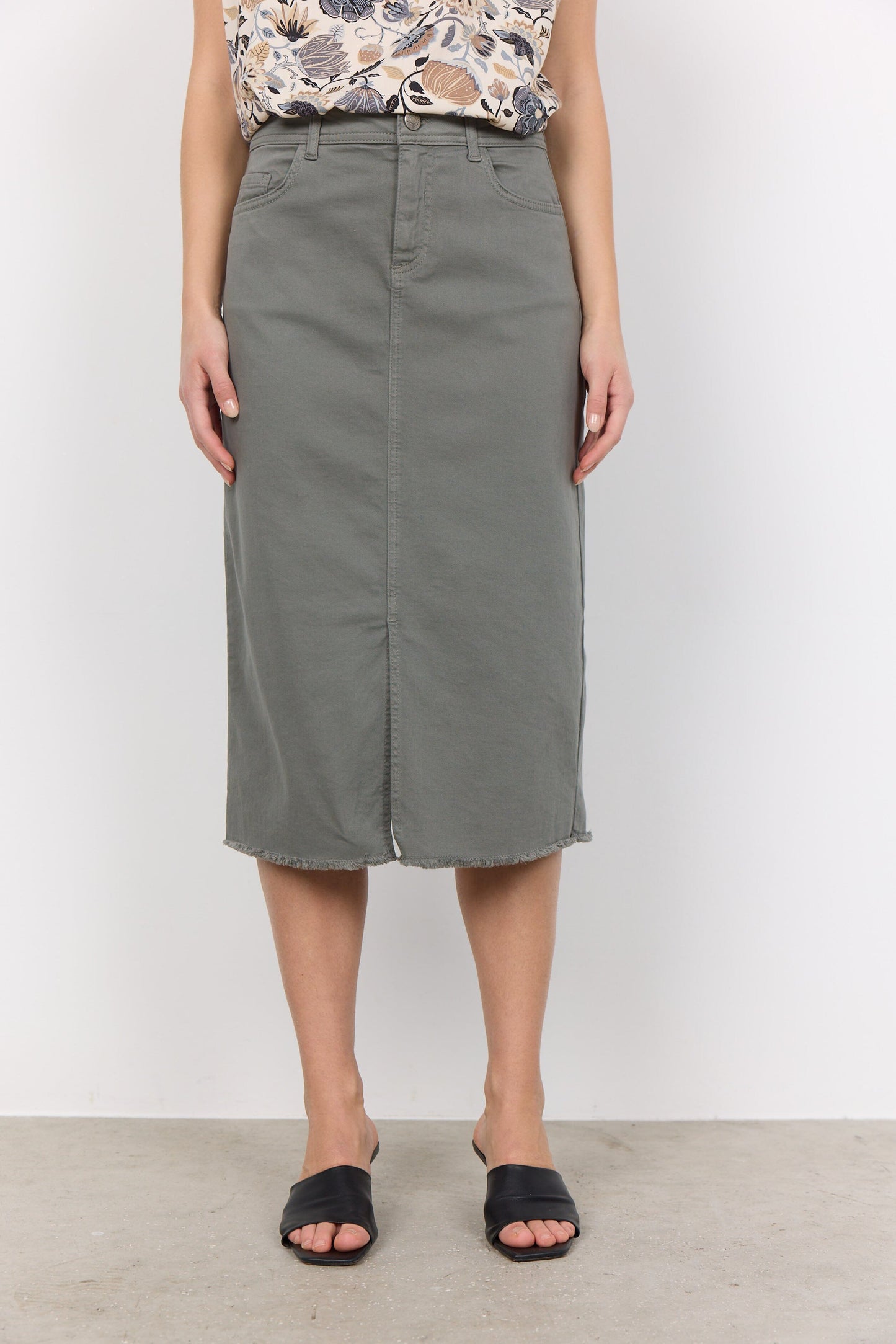 Erna Skirt in Misty Skirt Soyaconcept 