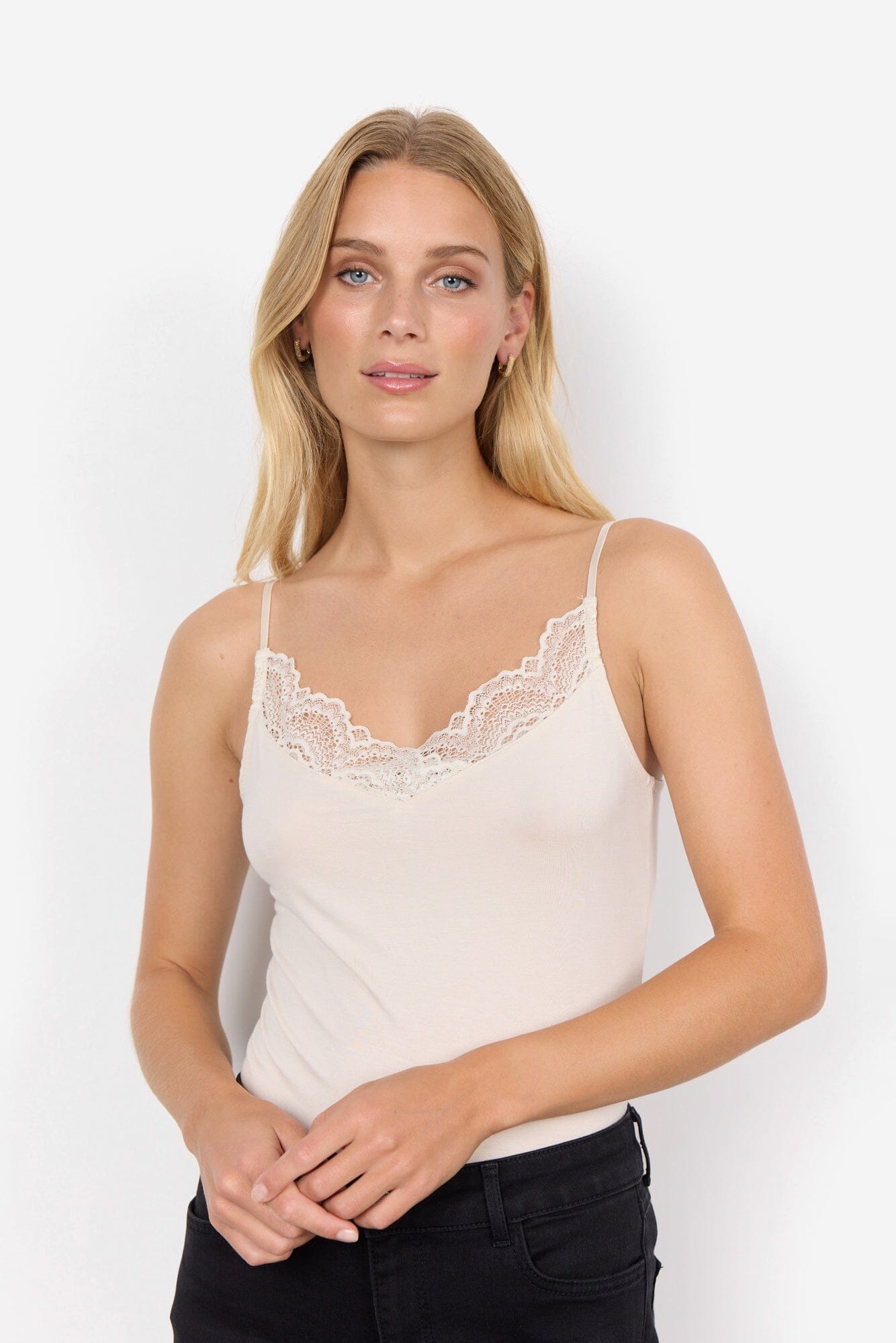 Marica Top in Cream Top Soyaconcept 