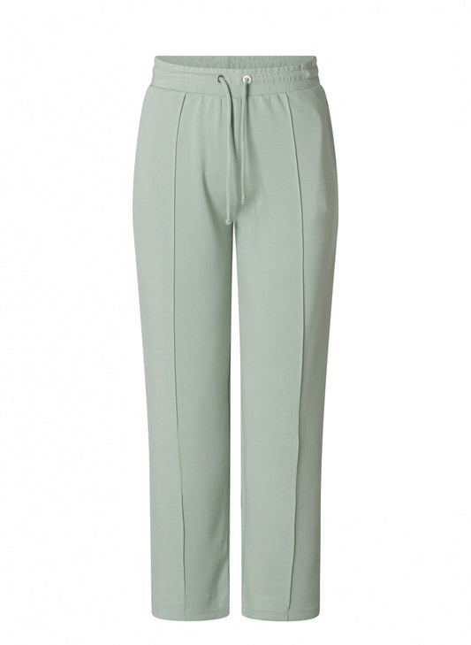 Oirla Essential Pants in Slate Green Pants Yest 