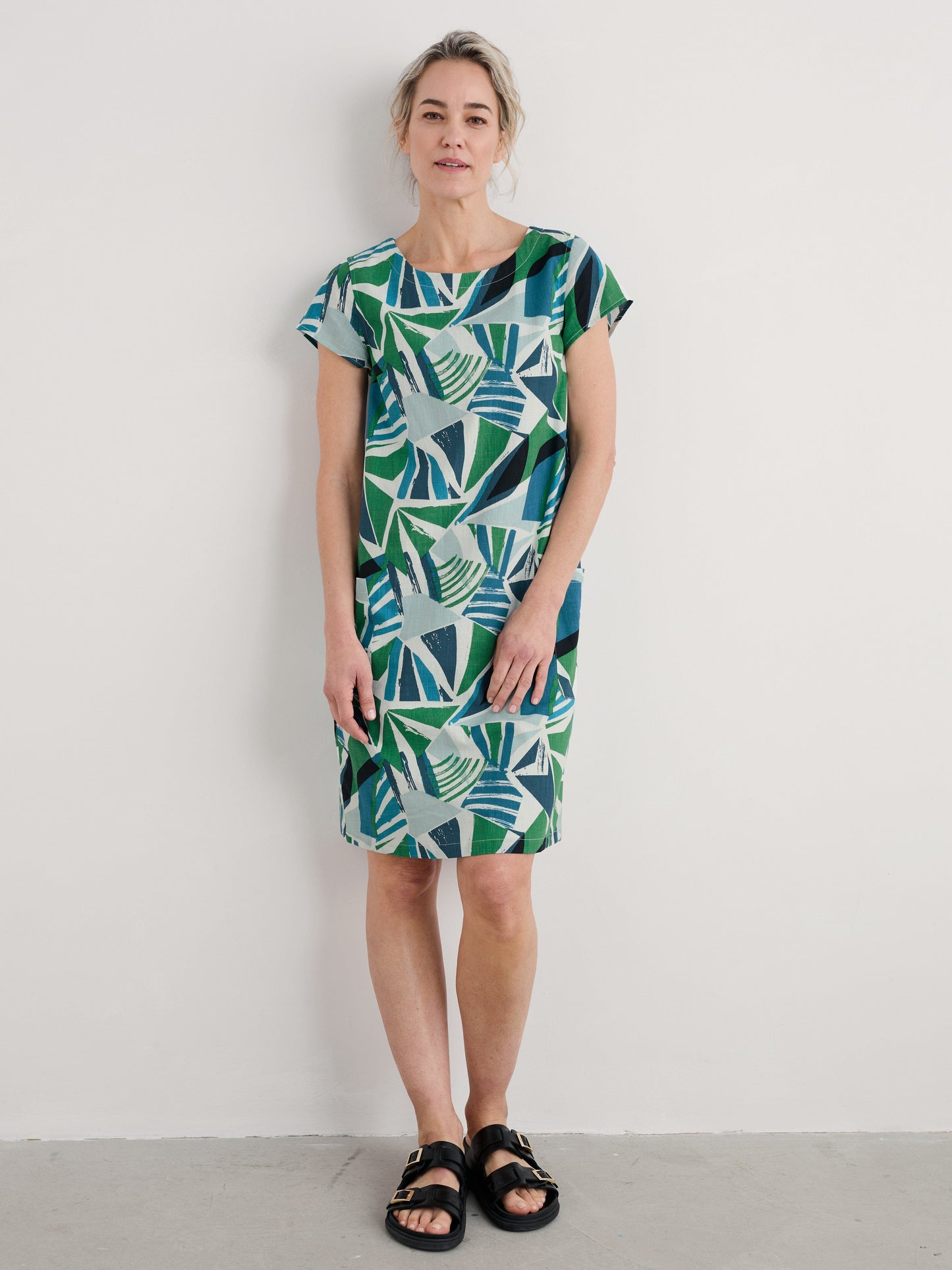 River Cove Dress in Spinnaker Sails Hedgerow Dress Seasalt 
