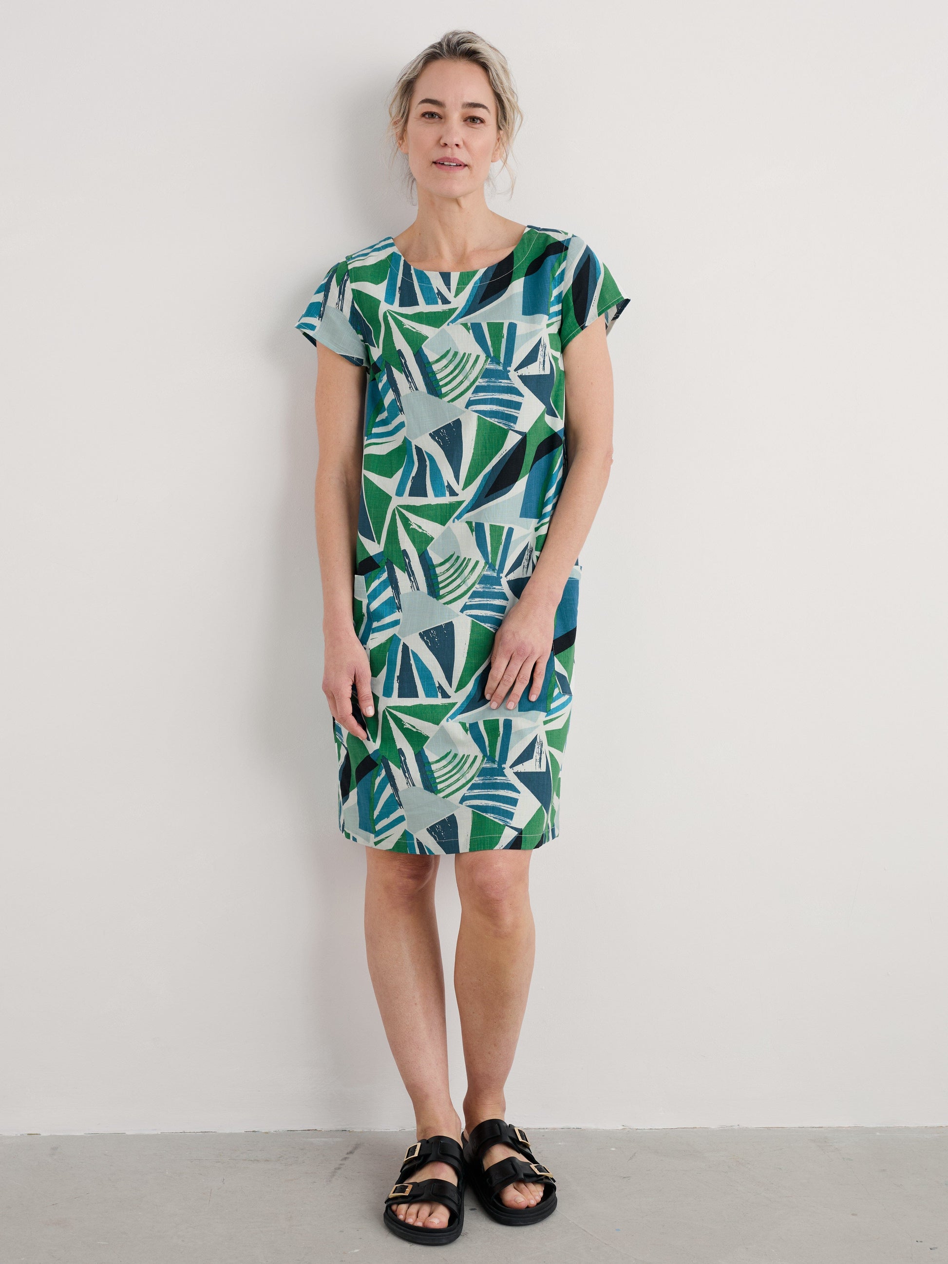 River Cove Dress in Spinnaker Sails Hedgerow Dress Seasalt 