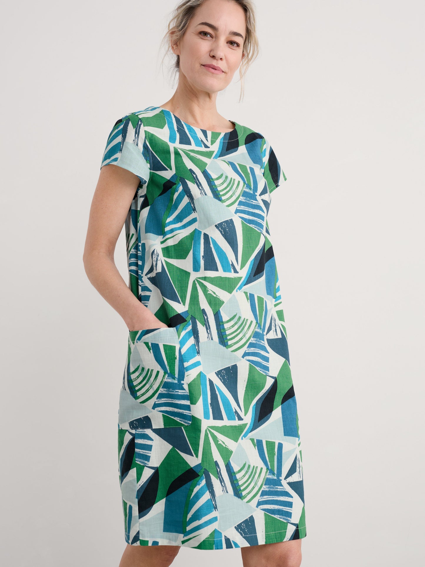 River Cove Dress in Spinnaker Sails Hedgerow Dress Seasalt 