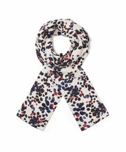Load image into Gallery viewer, Alo Scarf in White Scarf Masai 
