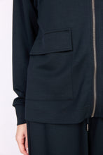Load image into Gallery viewer, Banu Hoodie Sweatshirt in Black Sweatshirt Soyaconcept 

