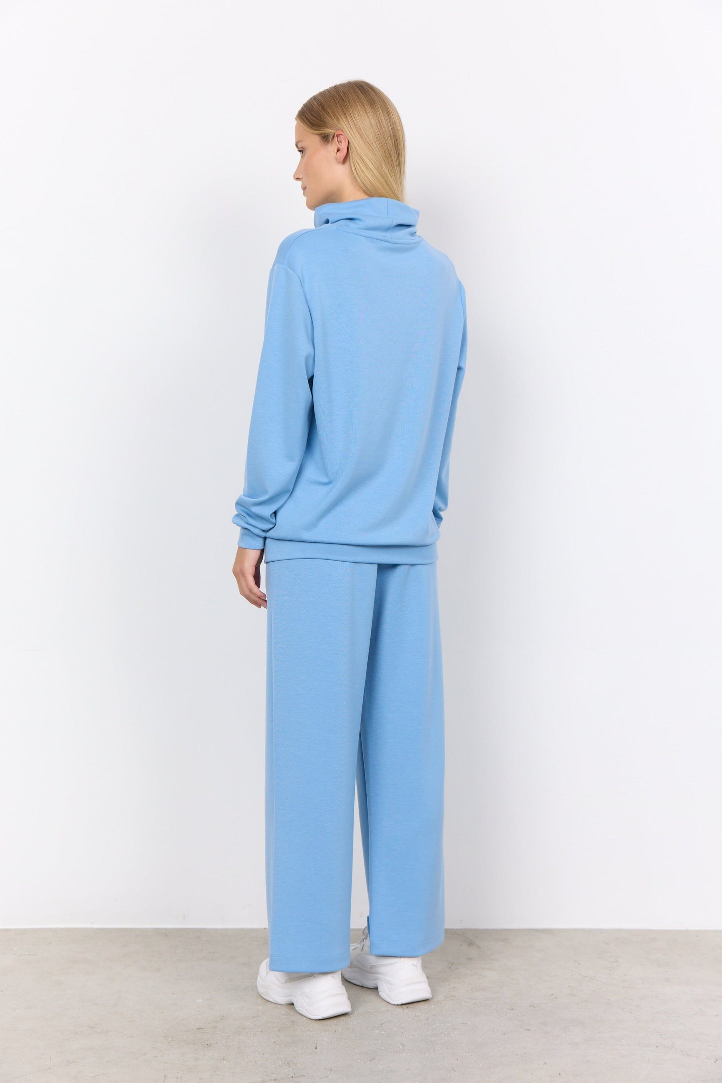 Banu Sweatshirt in Crystal Blue Sweatshirt Soyaconcept 