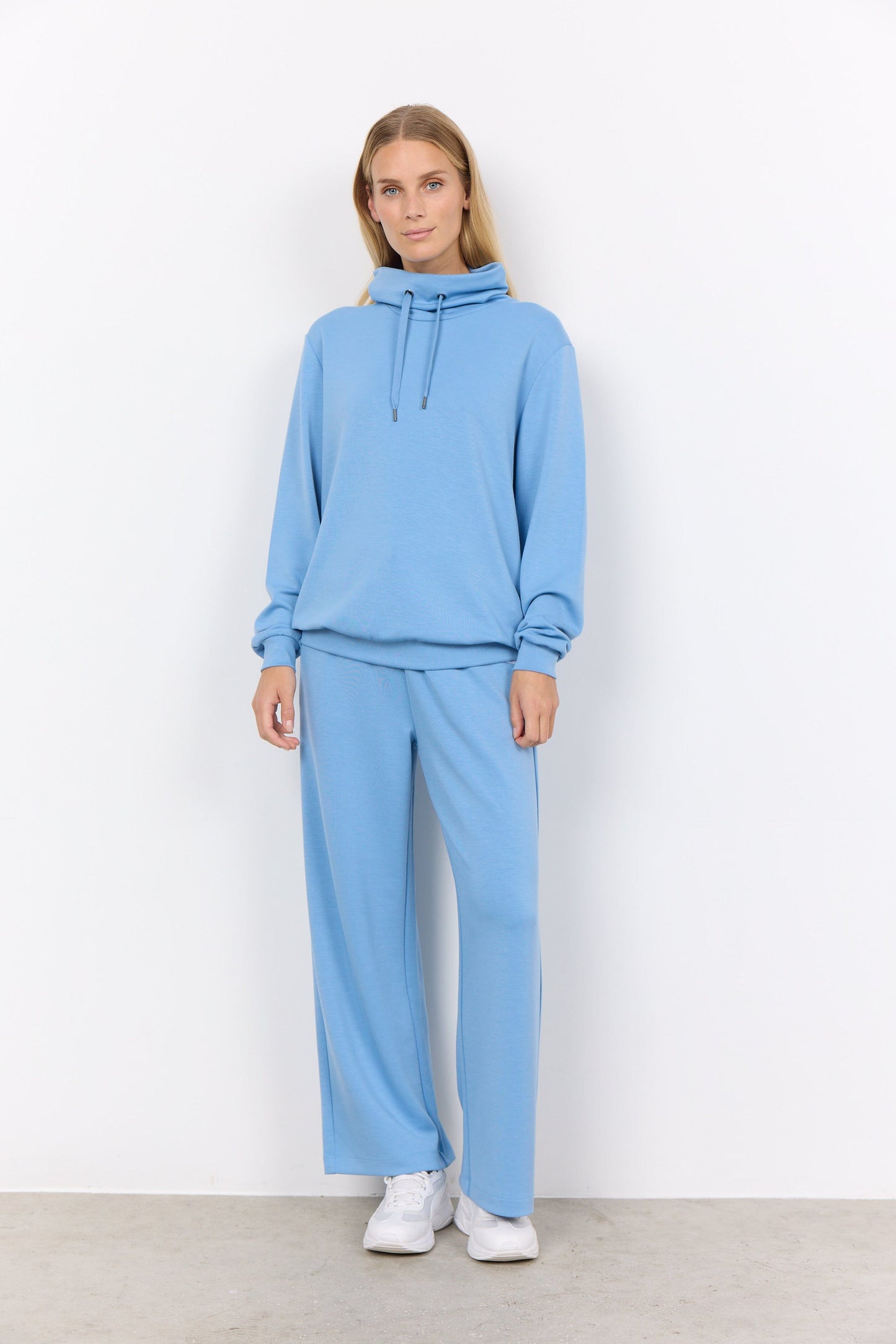 Banu Sweatshirt in Crystal Blue Sweatshirt Soyaconcept 