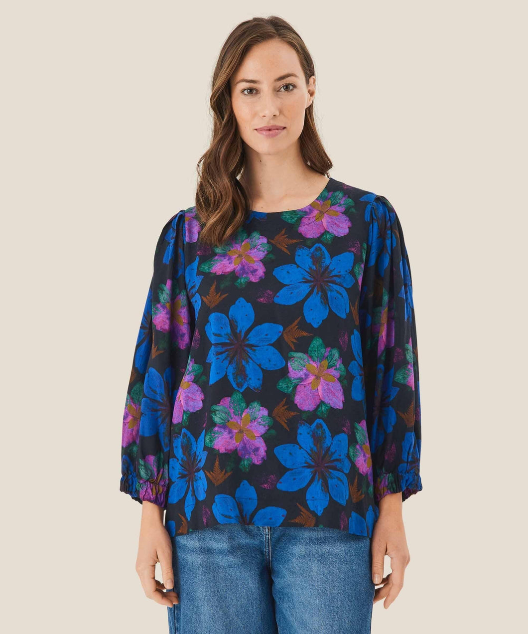 Brisa 3/4 Sleeve Top in Wild Aster Top Masai 