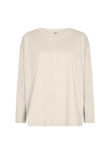 Load image into Gallery viewer, Derby Long Sleeve T-Shirt in Cream Shirt Soyaconcept 
