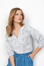 Load image into Gallery viewer, Destina Shirt in Cashmere Blue Combi Shirt Soyaconcept 
