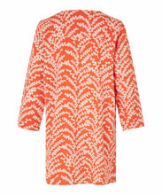 Load image into Gallery viewer, Gaine 3/4 sleeve Tunic in Tigerlily Tunic Masai 
