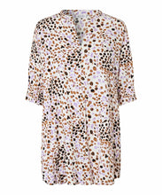 Load image into Gallery viewer, Gianelle Tunic in Whitecap Tunic Masai 
