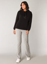 Load image into Gallery viewer, Gille Essential Sweatshirt in Black Sweatshirt Yest 
