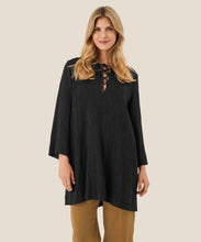 Load image into Gallery viewer, Gydalo Long Sleeve Tunic in Black Tunic Masai 
