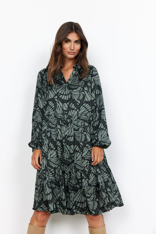 Hariet Long Sleeve Dress in Army Green Dress Soyaconcept 