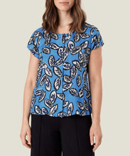 Load image into Gallery viewer, Ia Wing sleeve Shirt in Nebulas Blue Shirt Masai 
