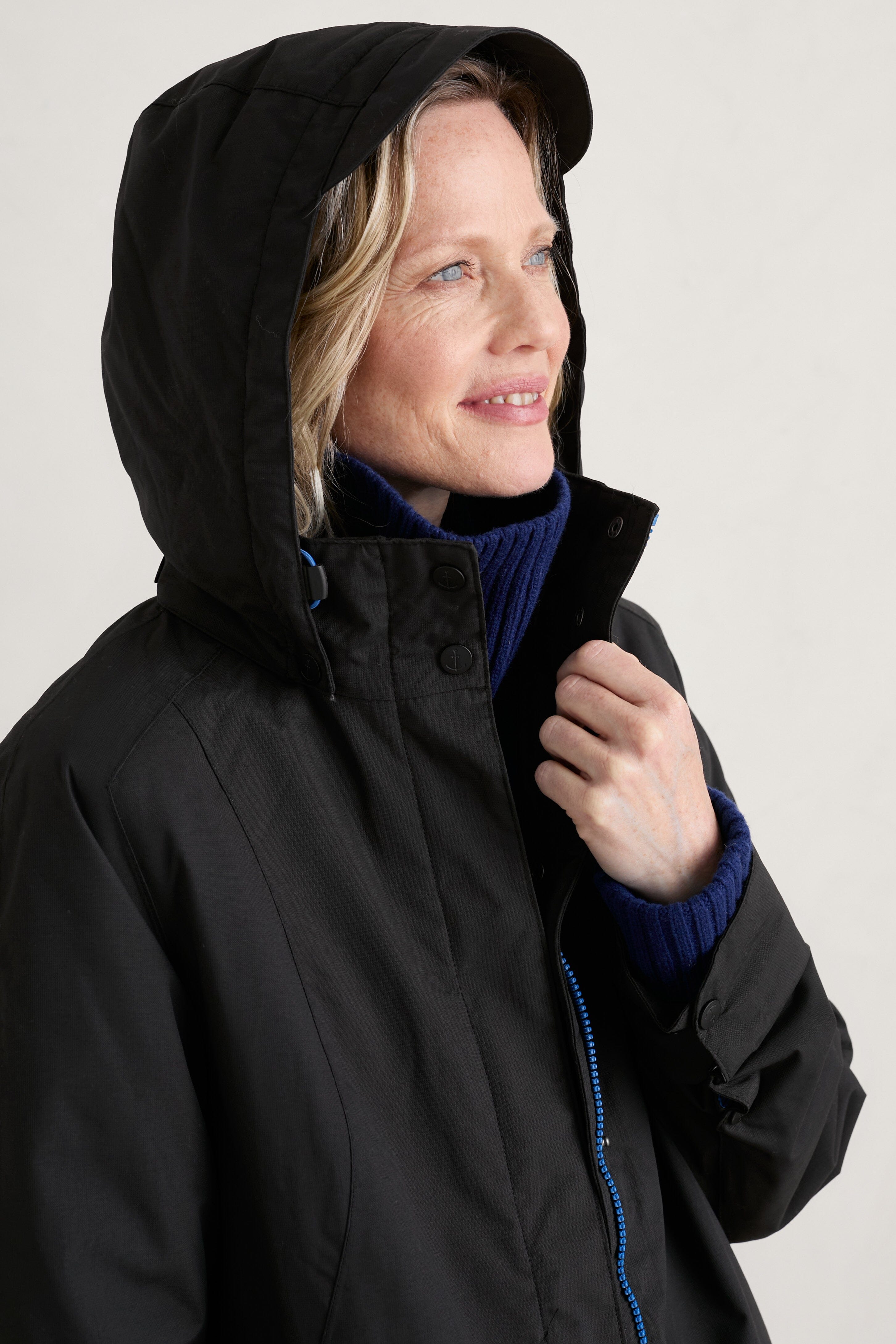 North face black coat 2025 with hood