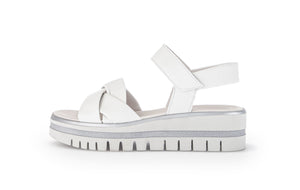Lammnappa Sandals in Off White Footwear Gabor 