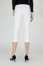 Load image into Gallery viewer, Marie Capri Trouser in White Trousers Robell 
