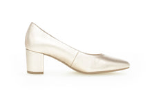 Load image into Gallery viewer, Metal Cervo Heeled Shoe in Light Cream Footwear Gabor 
