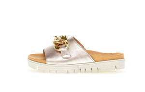 Metal Cervo Sandals in Gold Footwear Gabor 