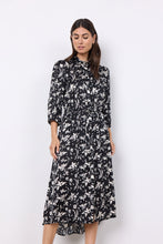 Load image into Gallery viewer, MOA Dress in Black Combi Dress Soyaconcept 
