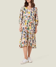 Load image into Gallery viewer, Nette 3/4 sleeve Dress in Whitecap Dress Masai 
