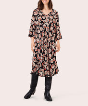 Load image into Gallery viewer, Nita 3/4 sleeve Dress in Red Clay Dress Masai 
