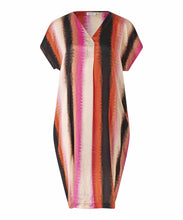 Load image into Gallery viewer, Odetto Short sleeve Dress in Tigerlily Dress Masai 
