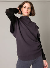 Load image into Gallery viewer, Pilar Top in Blue Grey Top Yest 
