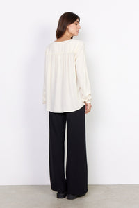 Radia Blouse in Cream Blouse Soyaconcept 