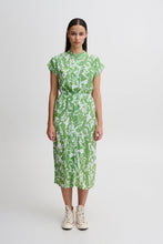 Load image into Gallery viewer, Regine Dress in Greenbiar Dress Ichi 
