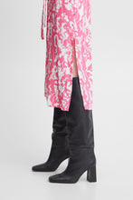 Load image into Gallery viewer, Regine Dress in Super Pink Dress Ichi 
