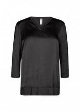 Load image into Gallery viewer, Thilde Long Sleeve Top in Black Top Soyaconcept 
