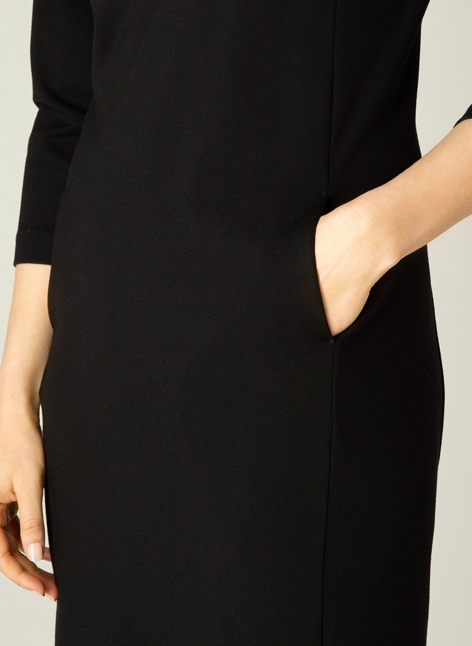 Ylona Quarter Sleeve Dress in Black Dress Base Level 